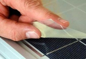 بهبود ۱۰ درصدی بازده صفحات خورشیدی به کمک یک پوشش پلیمری