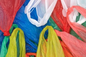 تبدیل کیسه‌های خرید پلاستیکی به سوخت خودرو