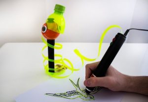 قلم چاپ سه‌بعدی که با پلاستیک بازیافتی کار می‌کند